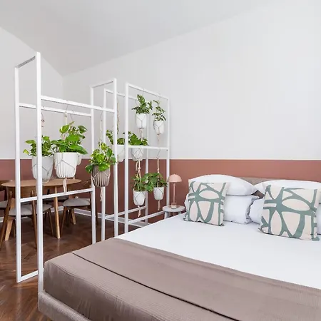 Lejlighed 2-bedroom - Rejtana 10 *