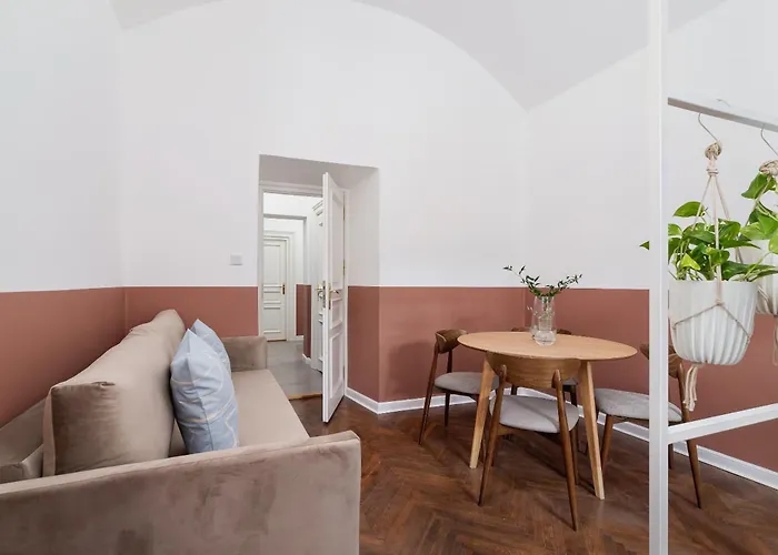 Apartament 2-bedroom - Rejtana 10