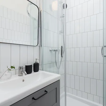 Apartamento 2-bedroom - Rejtana 10 *